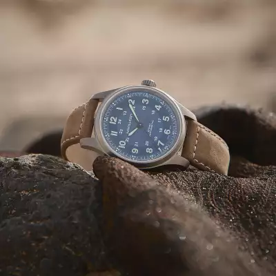 HAMILTON Khaki Field Titanium