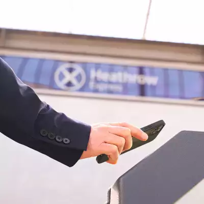 Heathrow Express tap in at Paddington