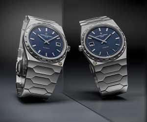 Vacheron Constantin Historiques 222 in steel with blue dial