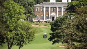 Hadley Wood clubhouse view