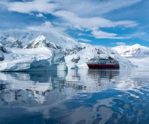 Antarctic cruise