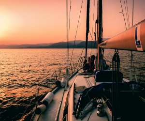 Sailing boat