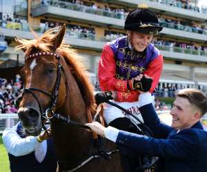 Horses racing at Royal Ascot