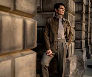 Model wearing Kit Blake