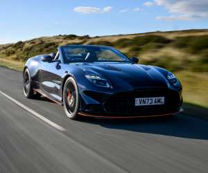 Aston Martin Vanquish Volante