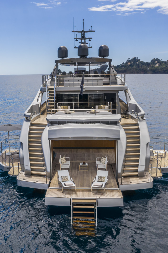 Pershing 140 superyacht Pershing 140 superyacht