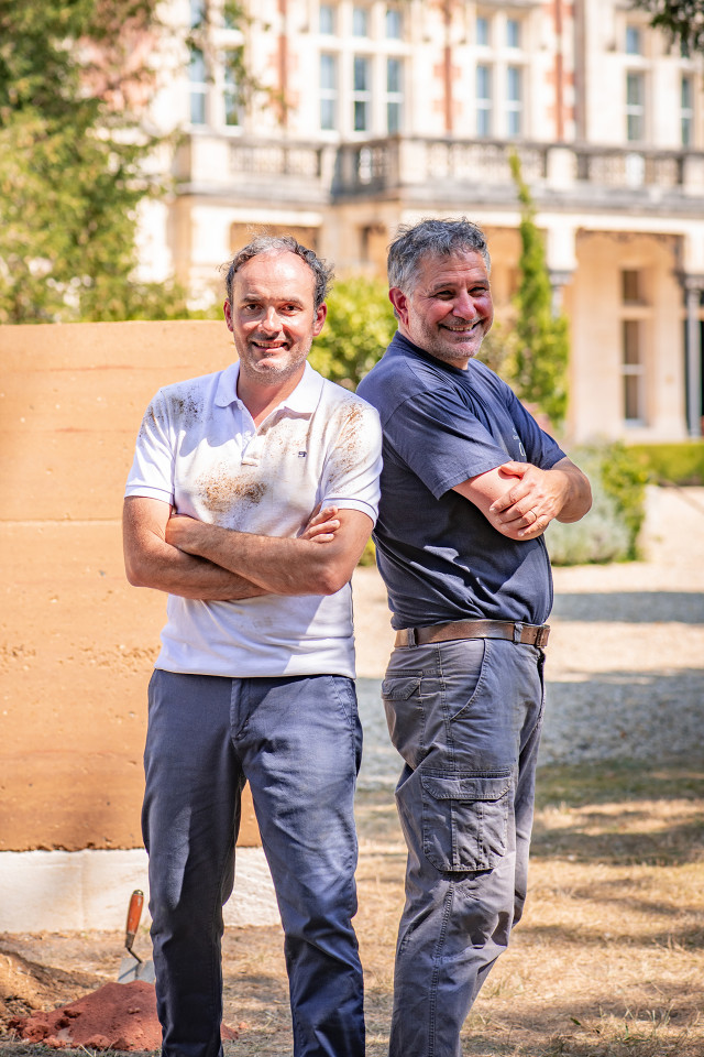 Tristan Le Lous with Château Cantenac Brown winemaker José Sanfins Tristan Le Lous with Château Cantenac Brown winemaker José Sanfins
