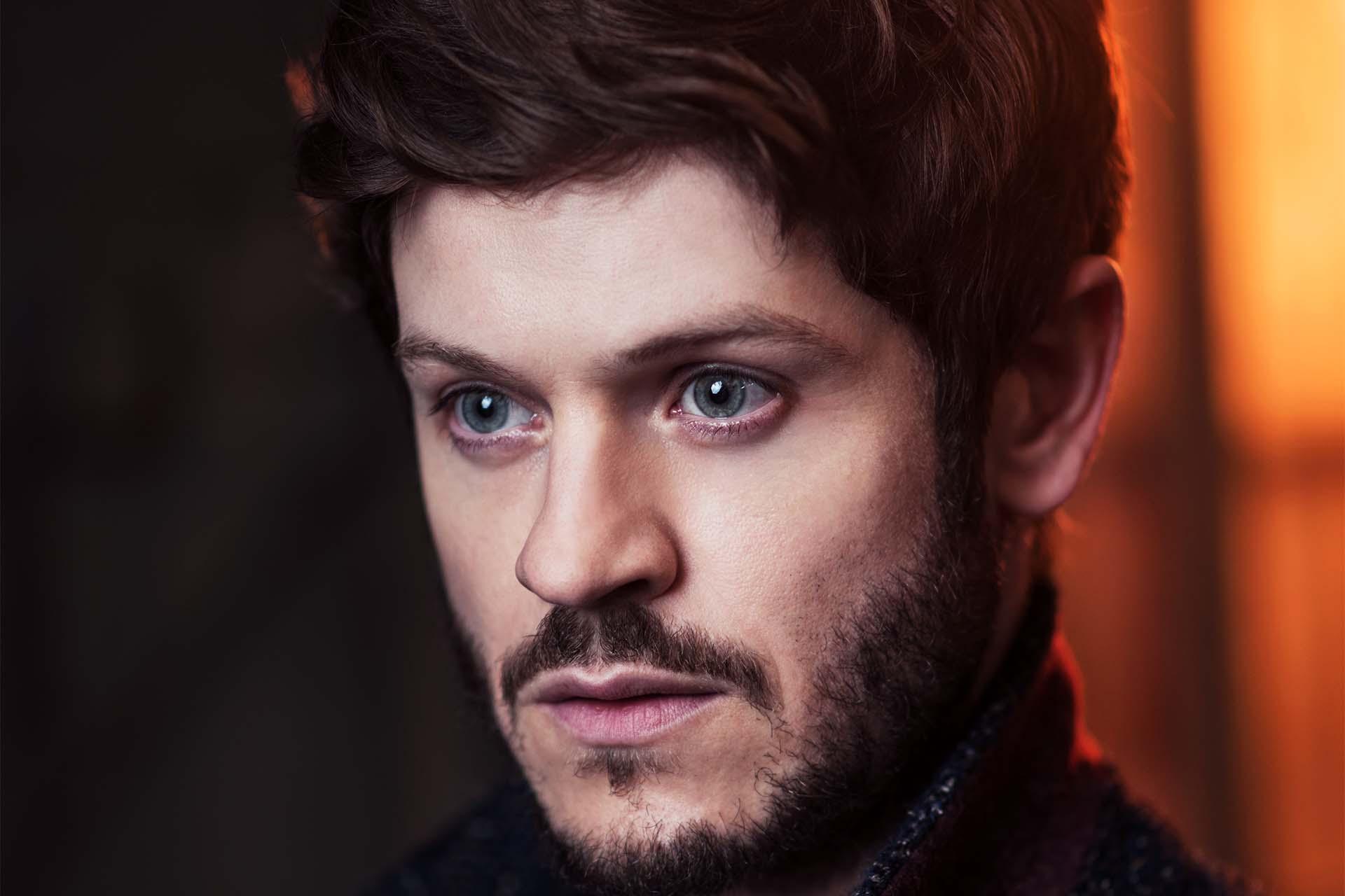 Iwan Rheon Iwan Rheon