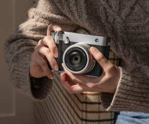 Fujifilm GFX100RF camera