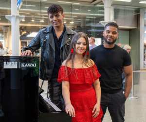 Lara Melda and Karim Kamar, alongside Classic FM Rising Star Louis Philippson at St Pancras International