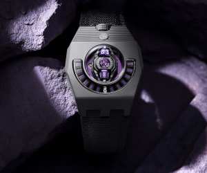 MANTA-X is the latest pioneering watch from ATOWAK