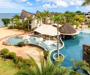 Passion Creole Restaurant and swim-up pool bar