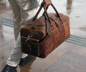 The Hendrix Duffle from DÖTCH LEATHER