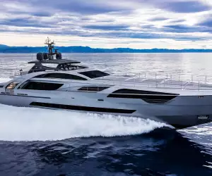 Pershing 140 superyacht