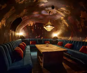 Eve Bar