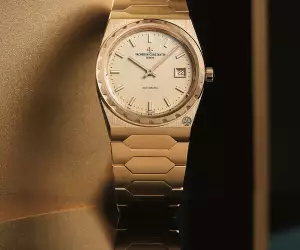 Vacheron Constantin Historiques 222 sports watch in yellow gold
