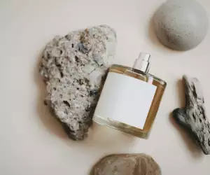 Perfume bottle