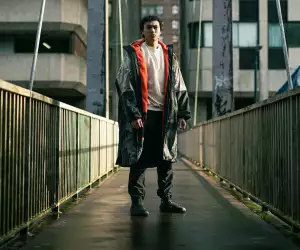 Man wearing a Dryrobe