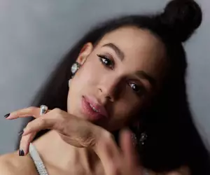 Pearl Mackie