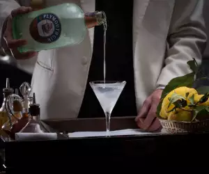 Dukes Bar